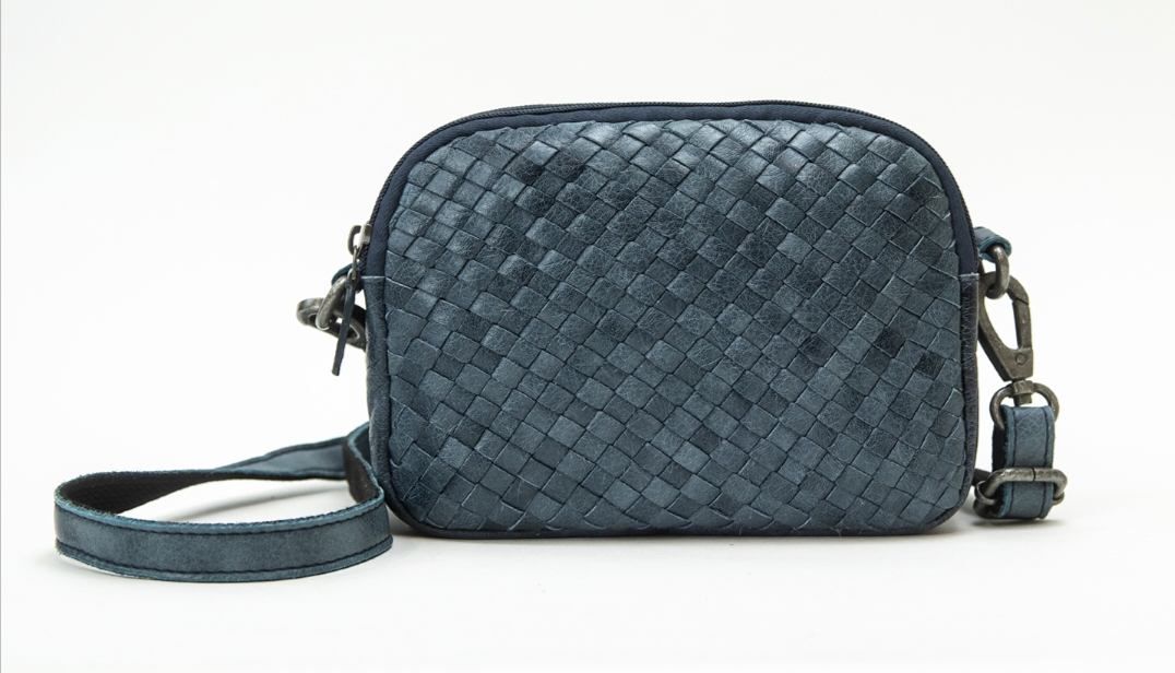 Bolso de mujer trenzado